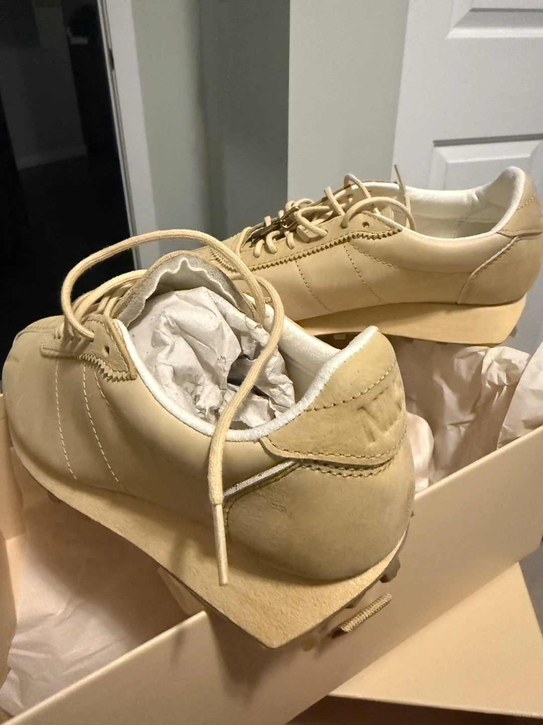 Aritzia x Nike Beige Sneakers - photo 3