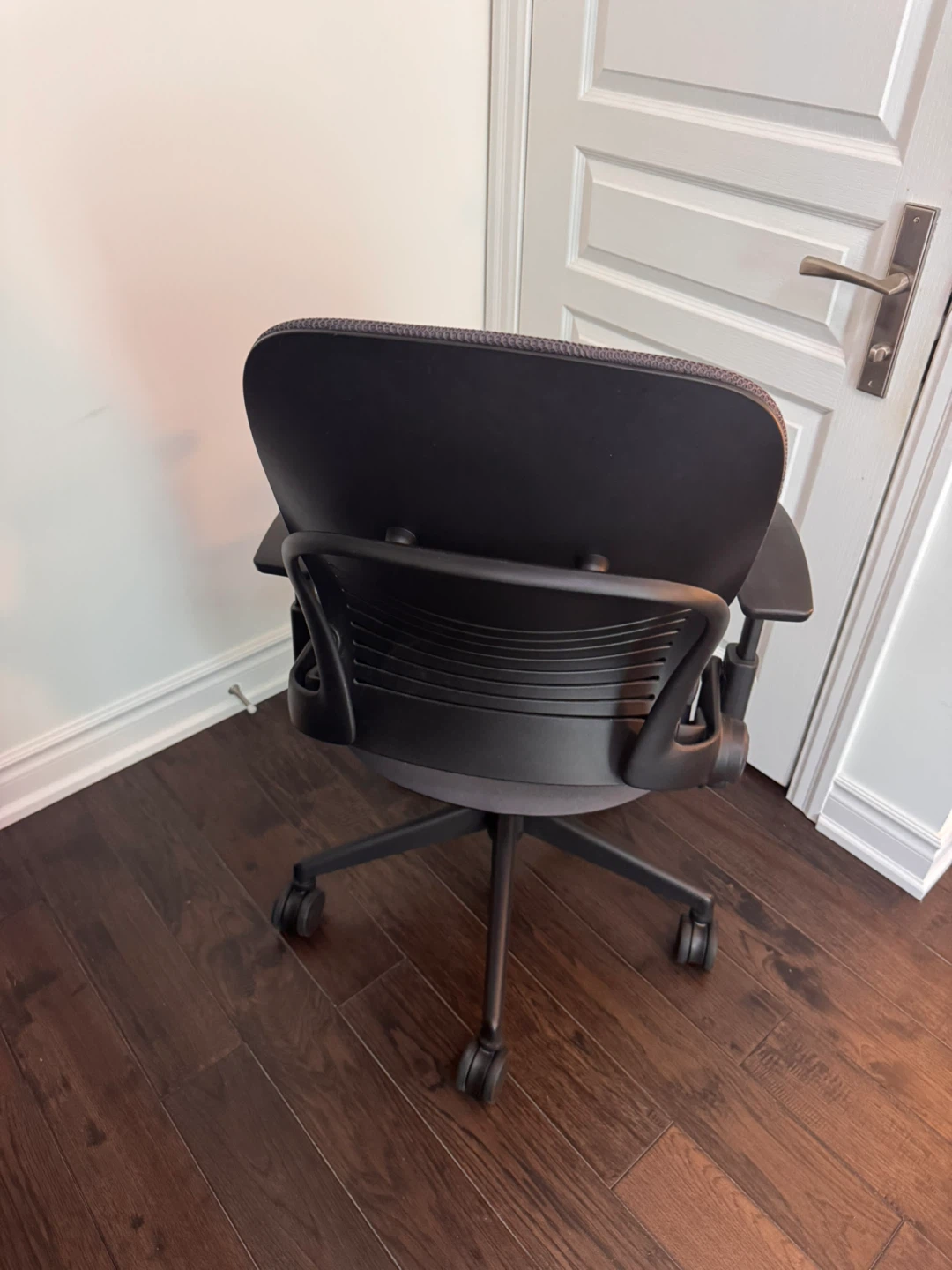 Steelcase Leap V2 Office Chair - photo 2