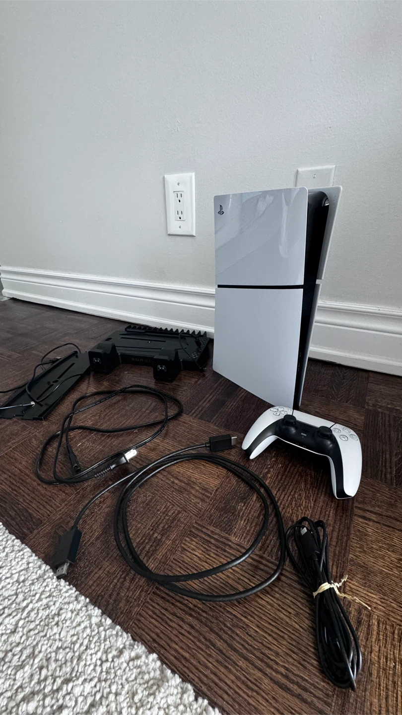 PS5 Digital Edition + Surge Charge Stand - photo 2