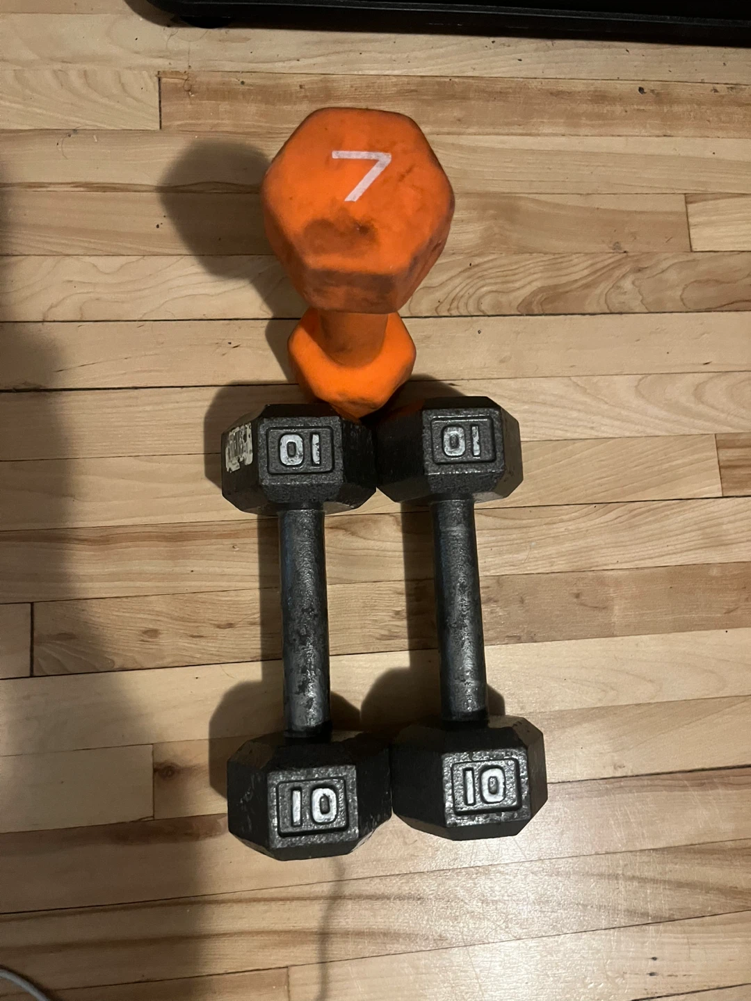 2 x 10 lb Dumbbells and 1 x 7 lb Dumbbell Set