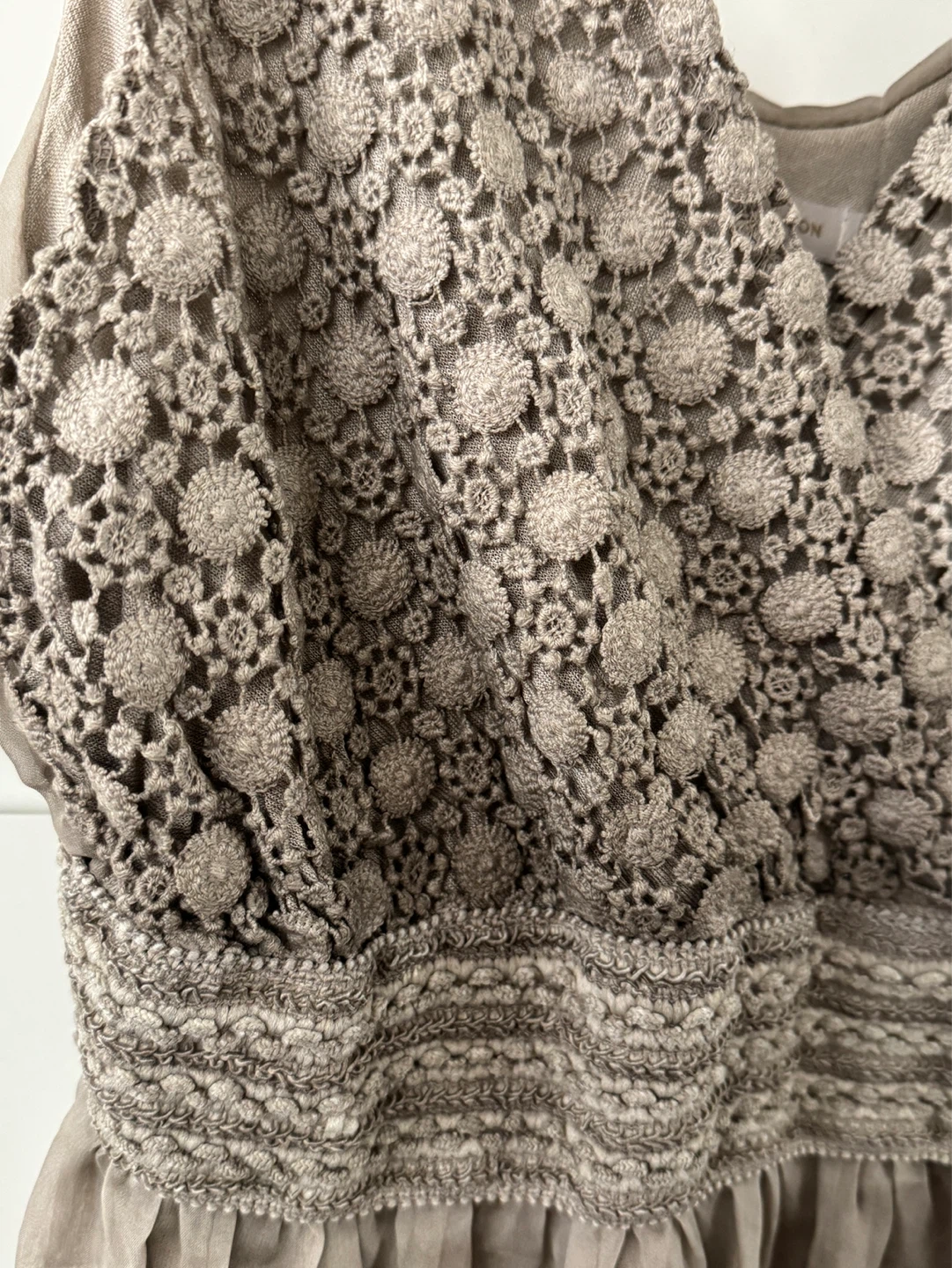 Sleeveless Lace Top Dress - Beige - photo 3