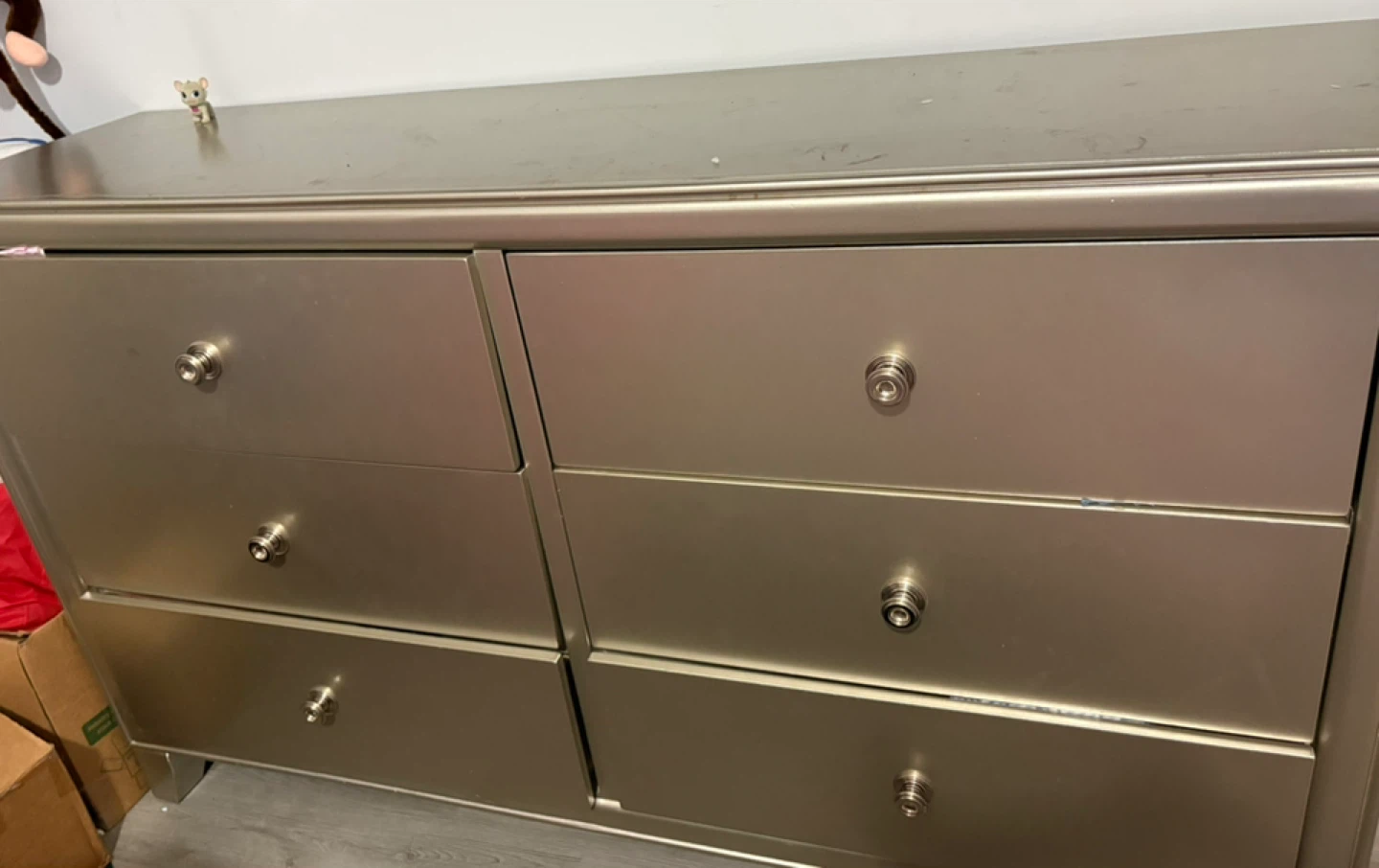 6-Drawer Dresser