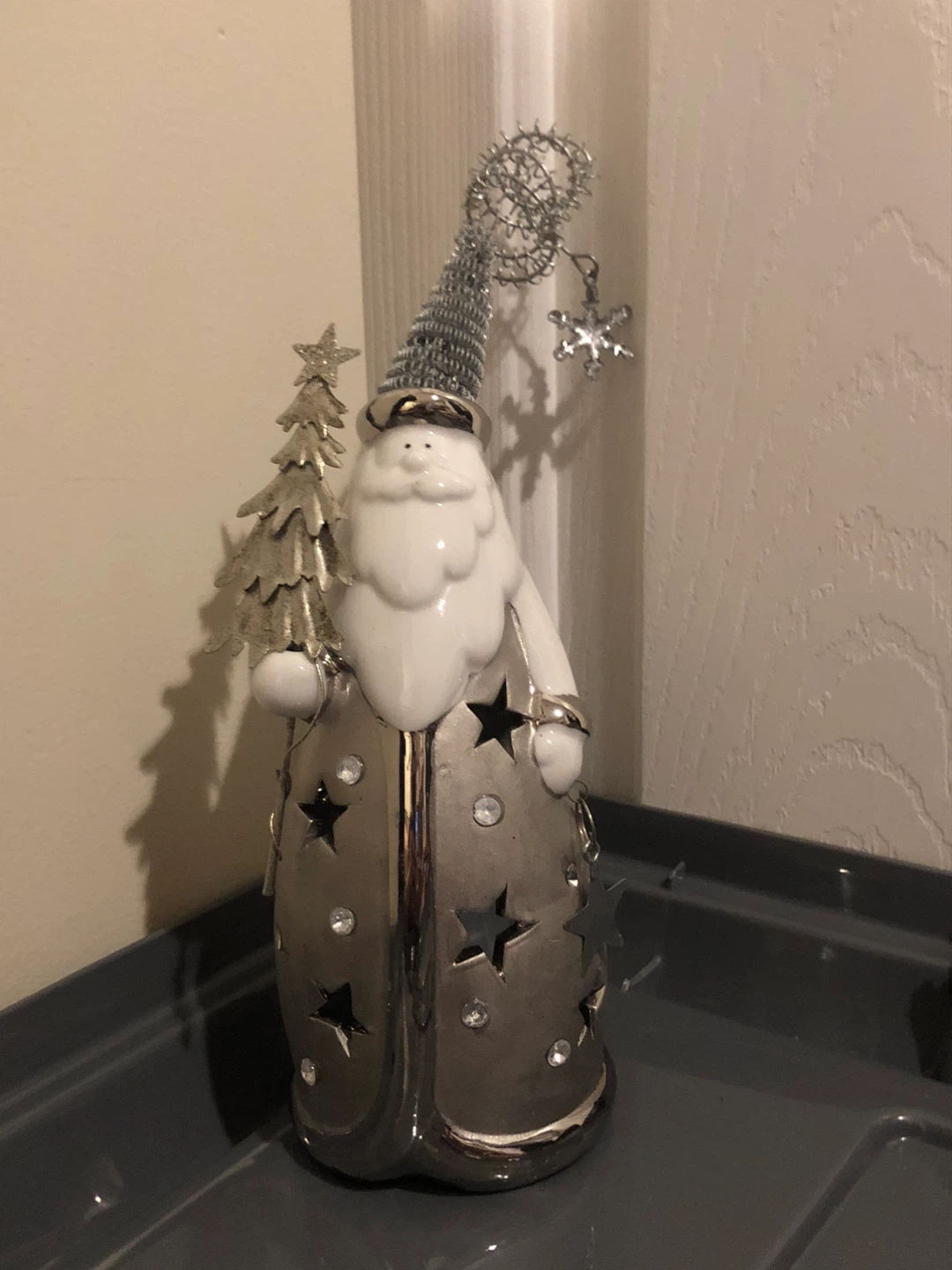 Santa Claus Candle Holder with Christmas Tree Accent ⚽️