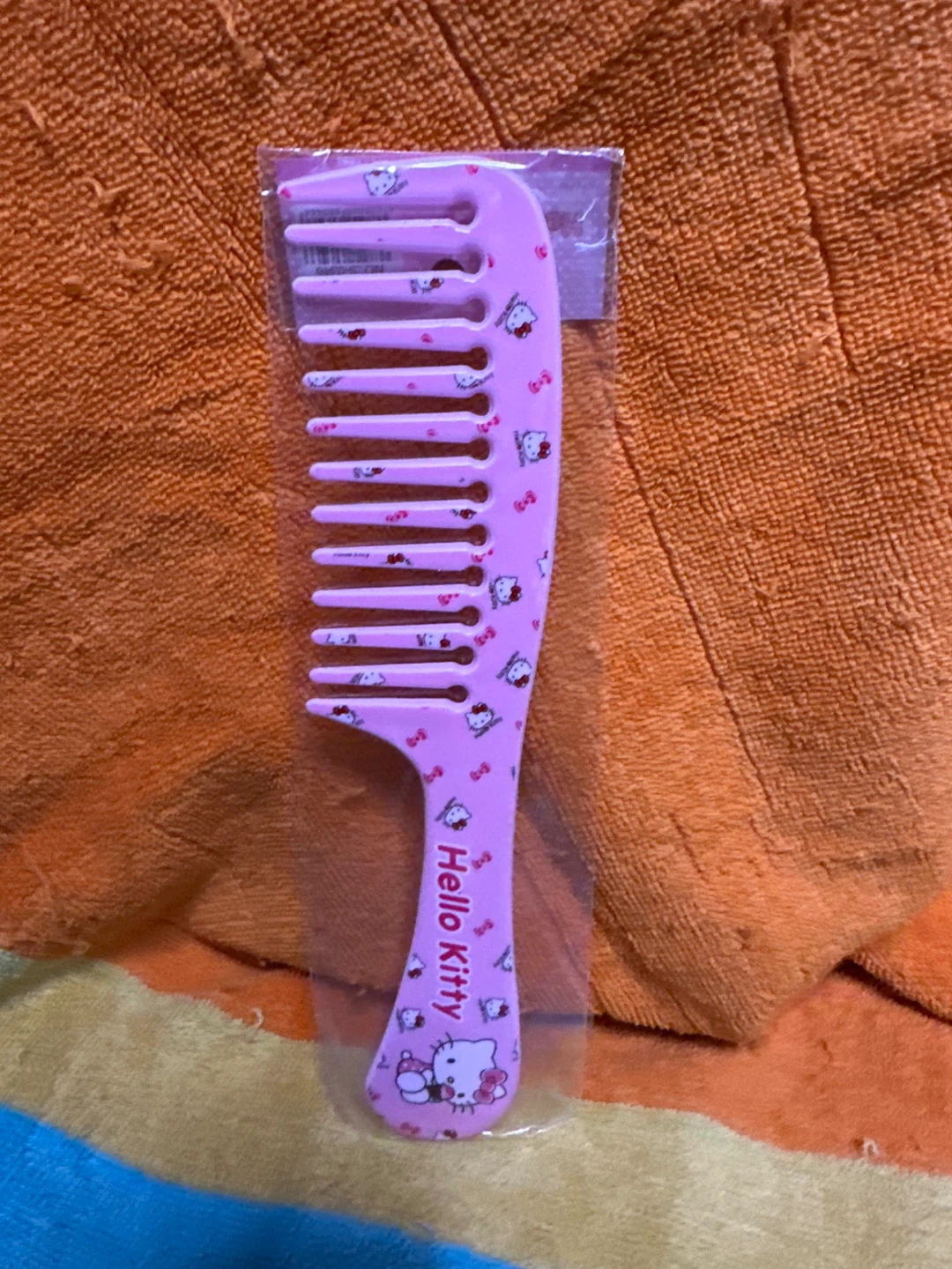 ⚽️ Hello Kitty Wide Tooth Comb