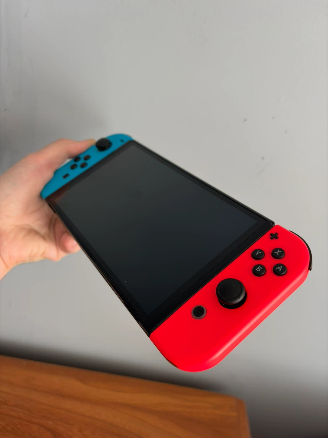 Nintendo Switch OLED - Red & Blue - photo 2