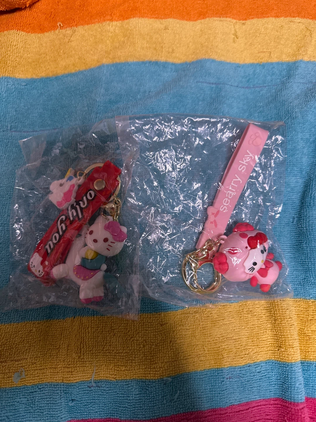 ⚽️ Hello Kitty Keychain Set