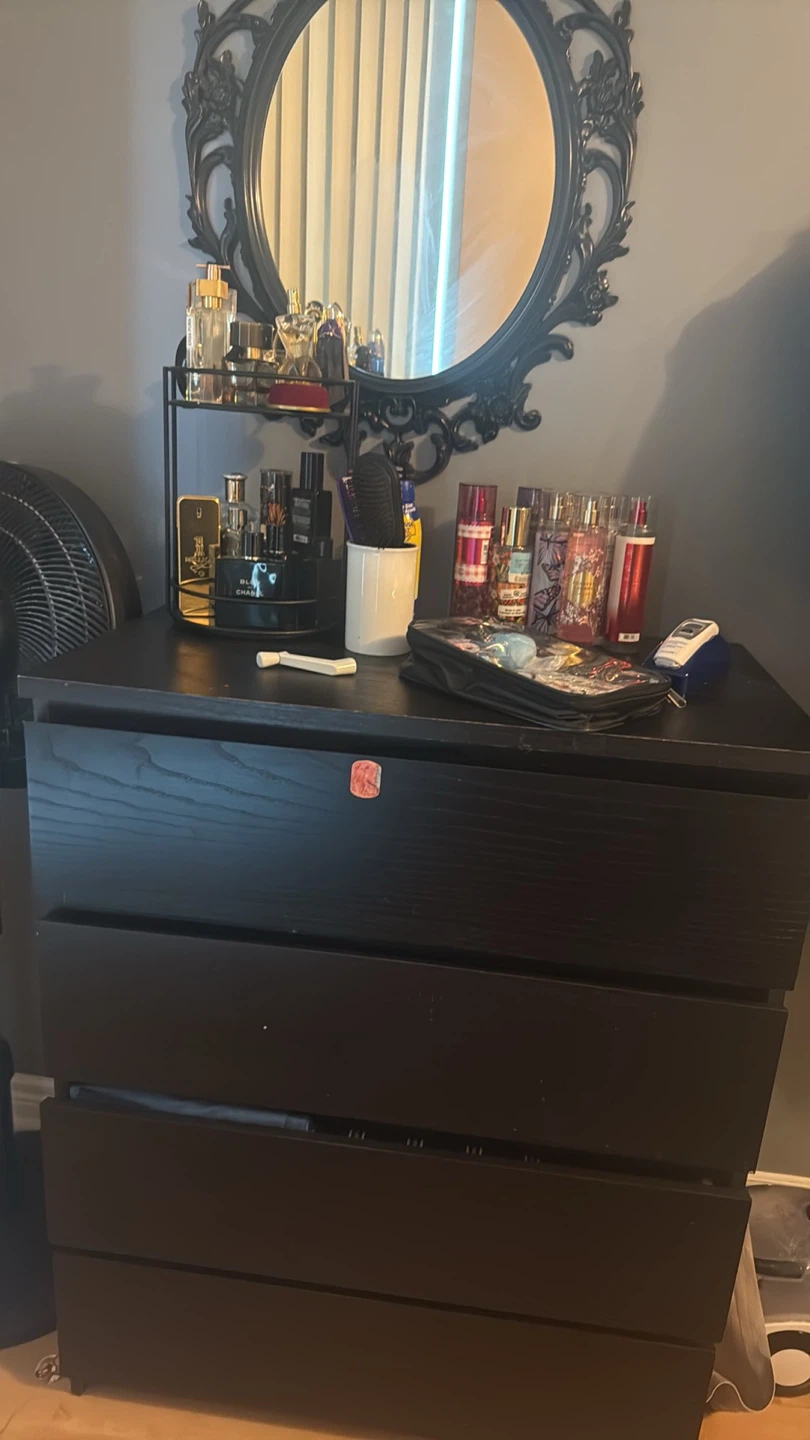 Black 4-Drawer Dresser