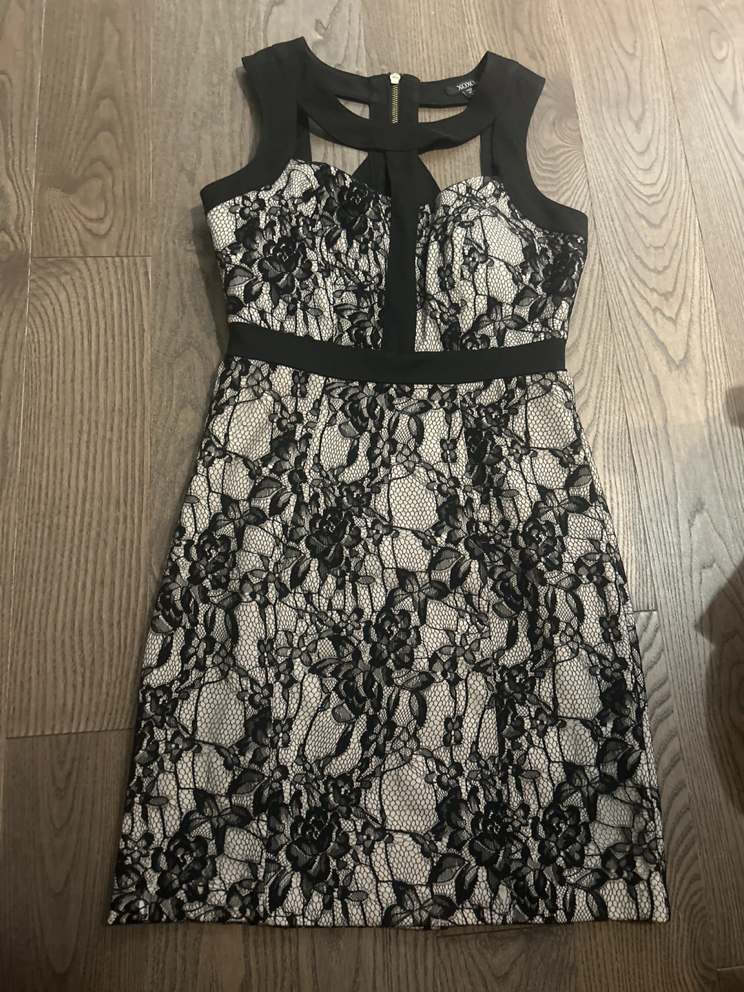 Black and White Lace Mini Dress ⚽️