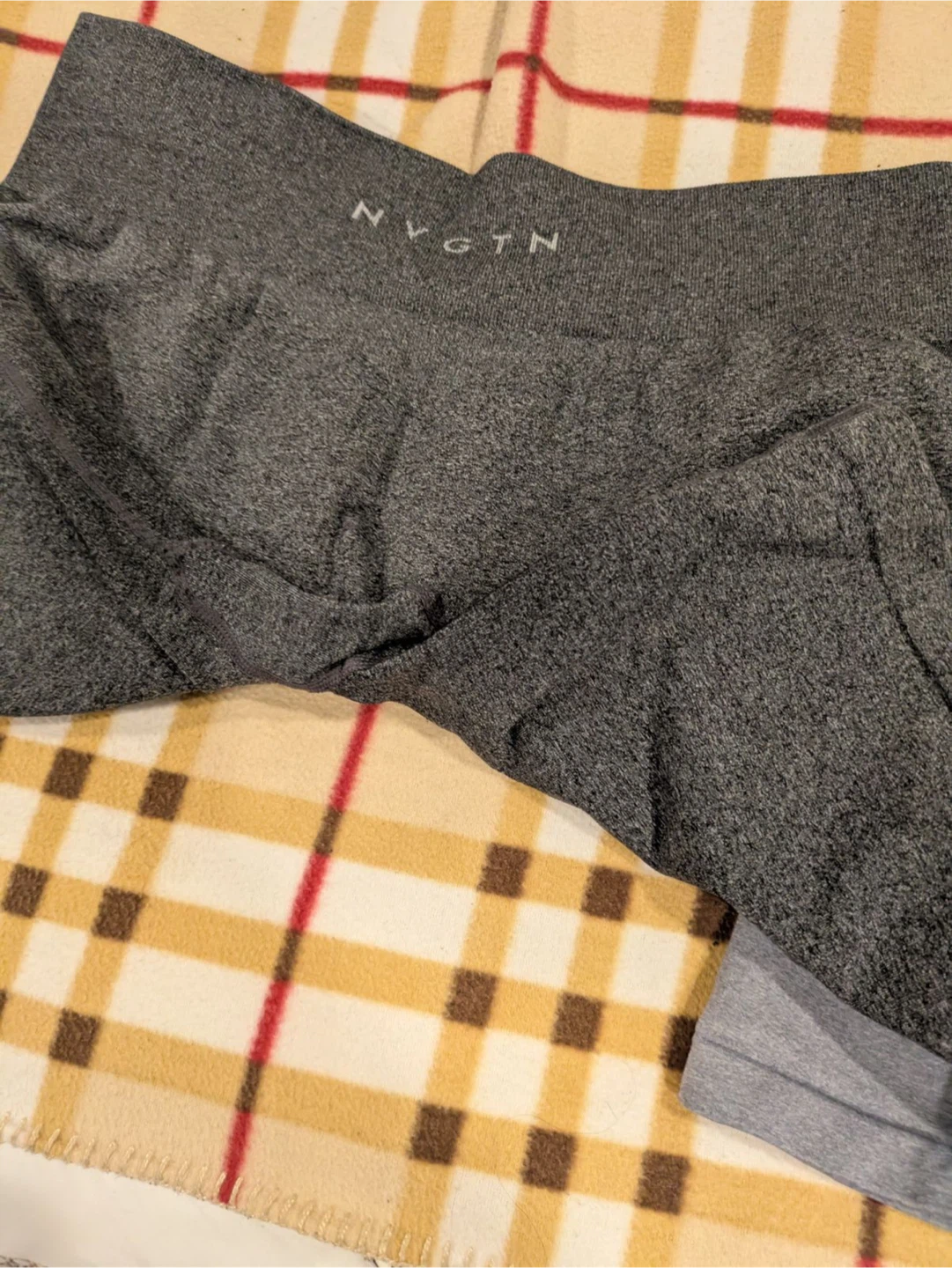 NVGTN Grey Mid Rise Seamless Shorts - photo 2