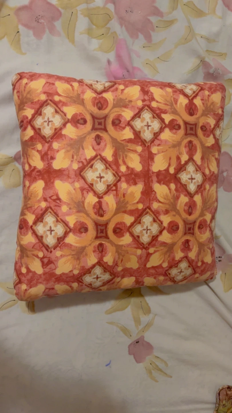 ⚽ Decorative Throw Pillow