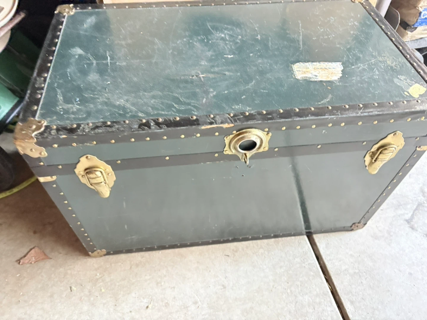 Vintage Steamer Trunk - photo 2
