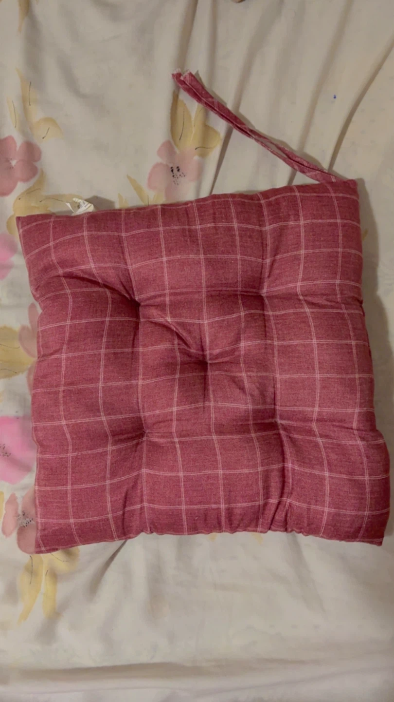 ⚽ Plaid Seat Cushion