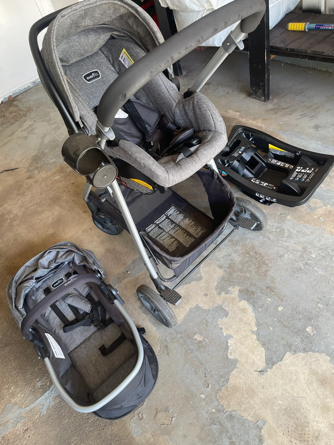 Evenflo Stroller and Car Seat System - photo 2