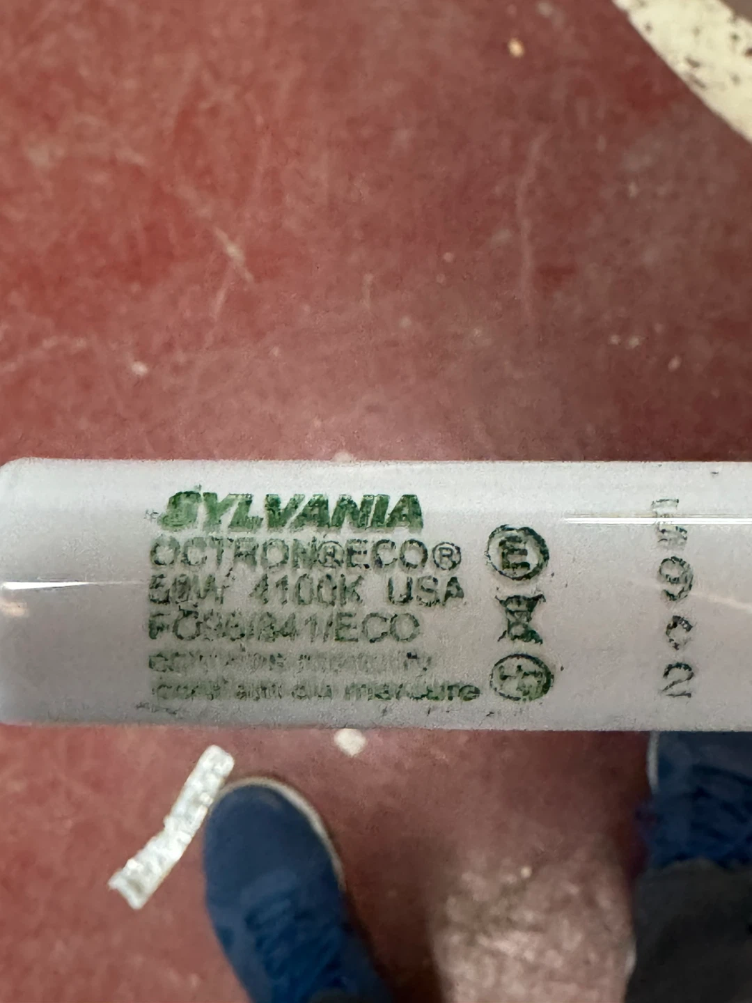 Sylvania T8 Fluorescent Tube Light Bulb - photo 2