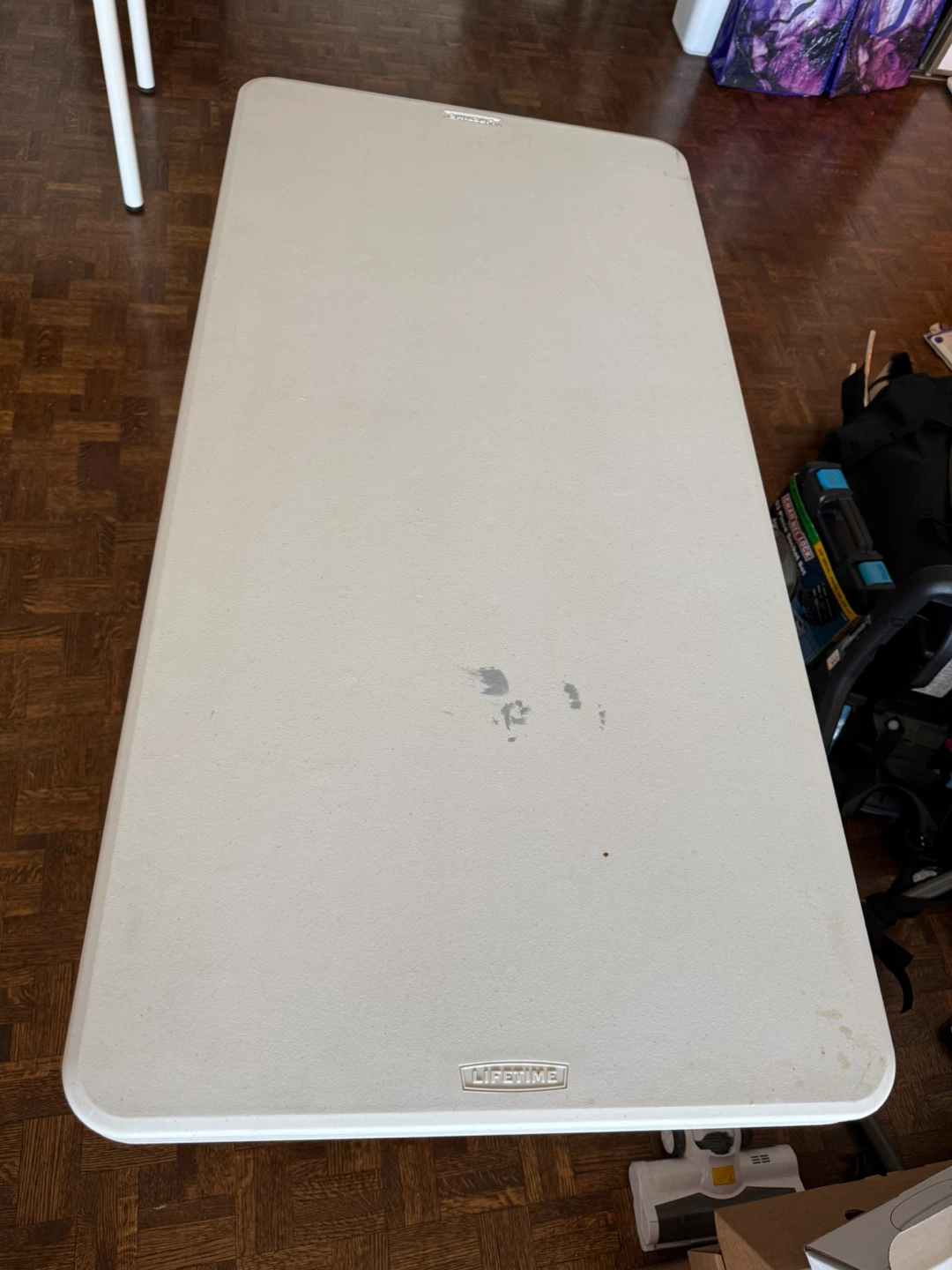 Lifetime 4-Foot Commercial Folding Table - photo 2