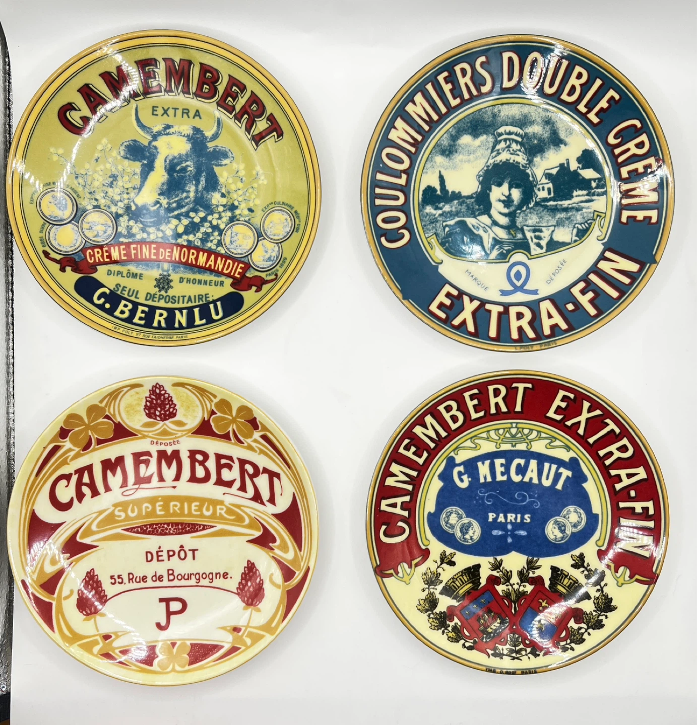 Set of 4 Camembert cheese plates ⚽️