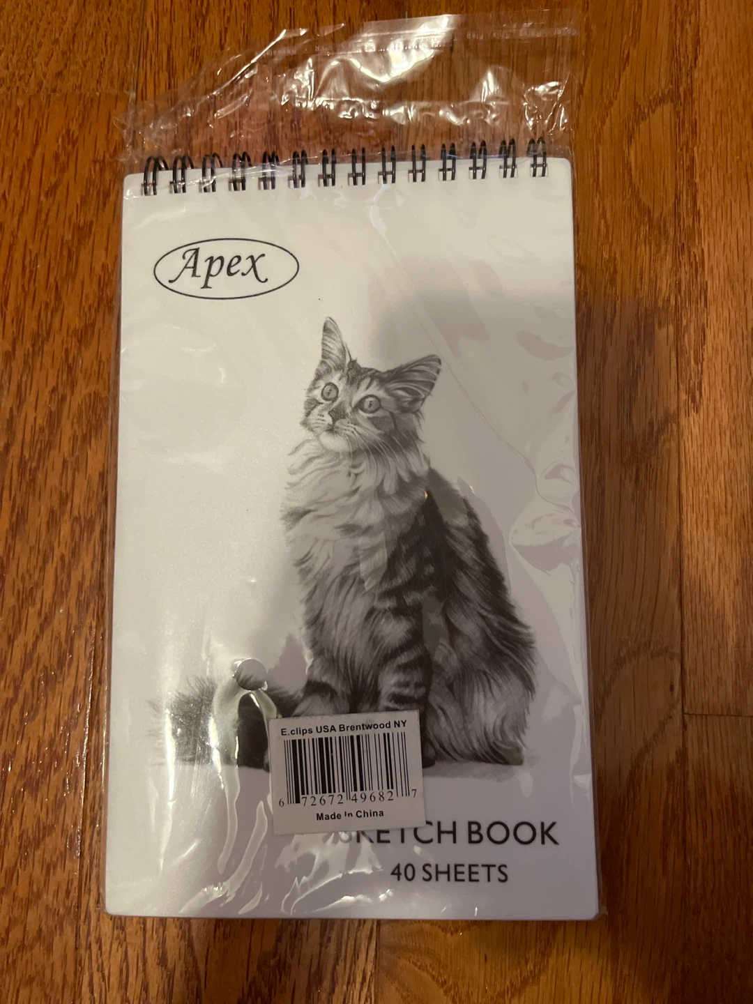 ⚽️Apex Sketch Book with Cat Design - 40 Sheets