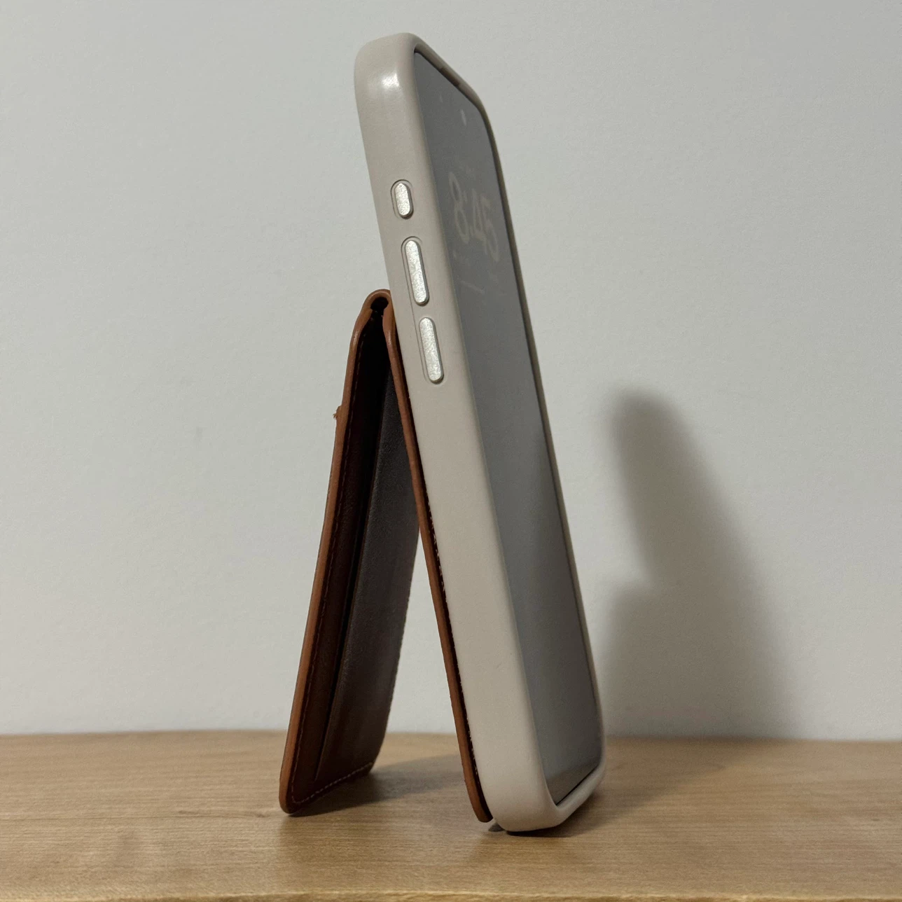 MagSafe Magnetic Wallet and Stand ⚽️ - photo 4