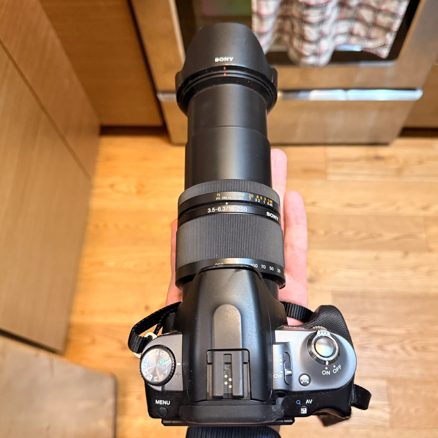 Sony A330 DSLR W/ Sony 3.6-6.3/18-250mm optical zoom lens - photo 5