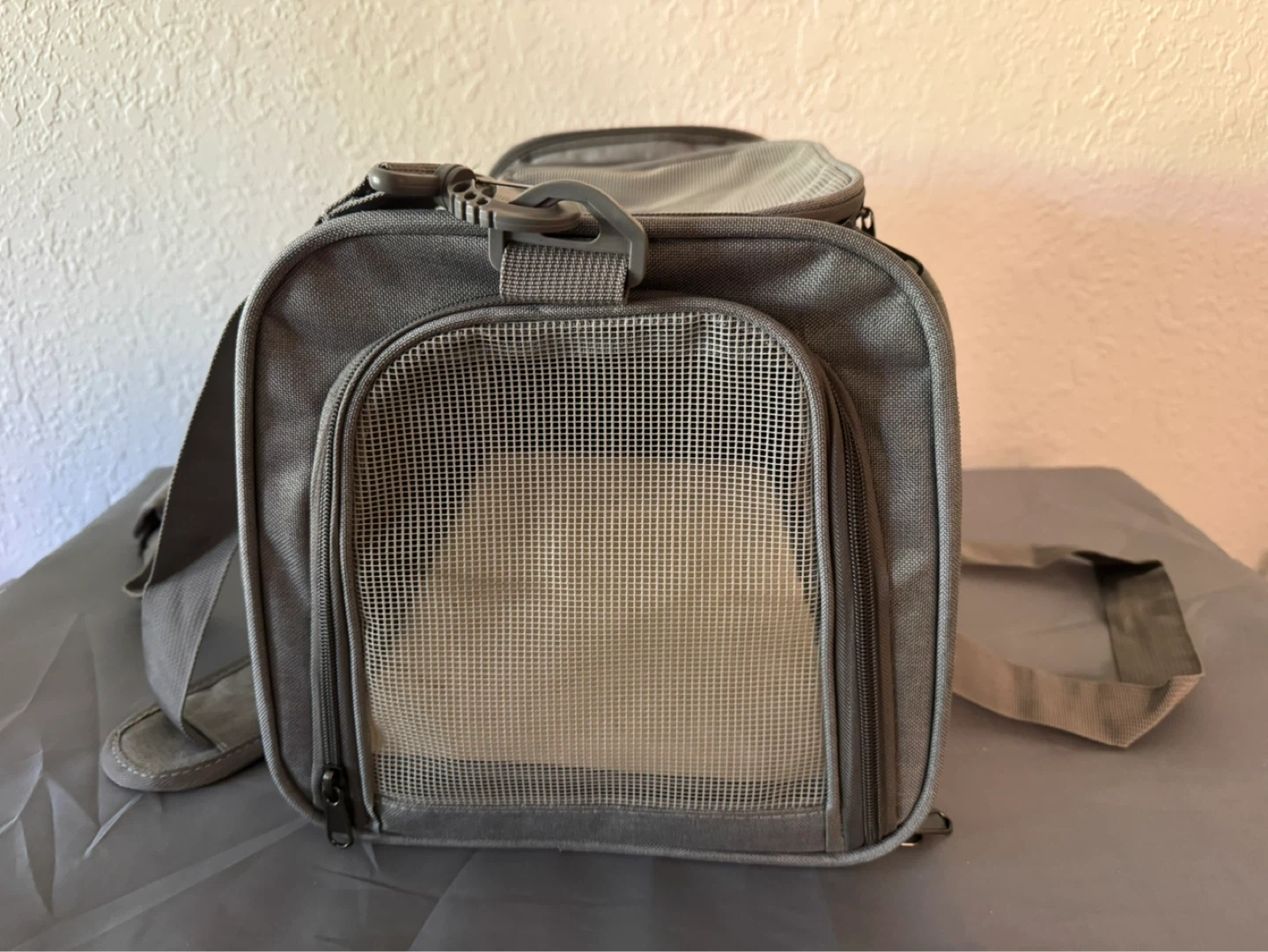 Grey Pet Carrier Bag - photo 3