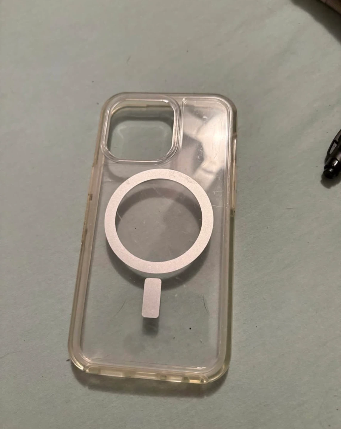 iPhone 13 Pro otterbox case it’s free