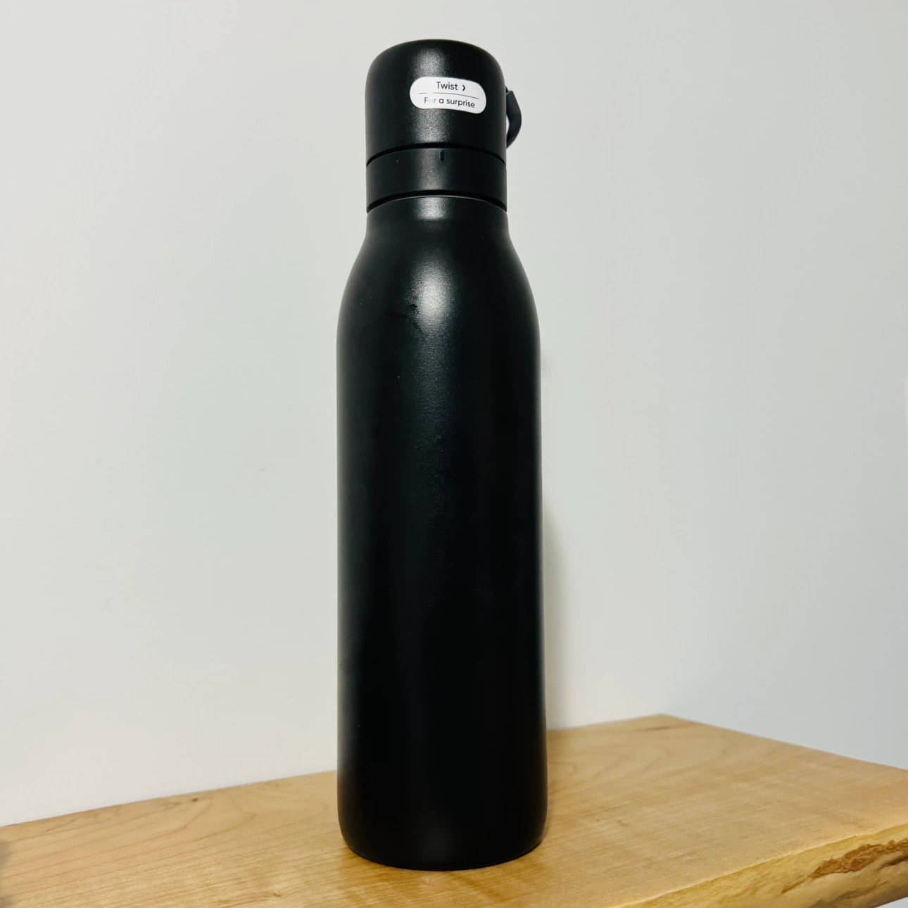 Owala Black FreeSip Twist 18oz Water Bottle - Brand New ⚽️ - photo 5