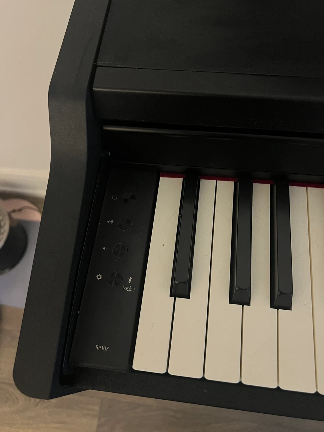 Roland RP107 Digital Piano with Bench and Headphones - photo 3