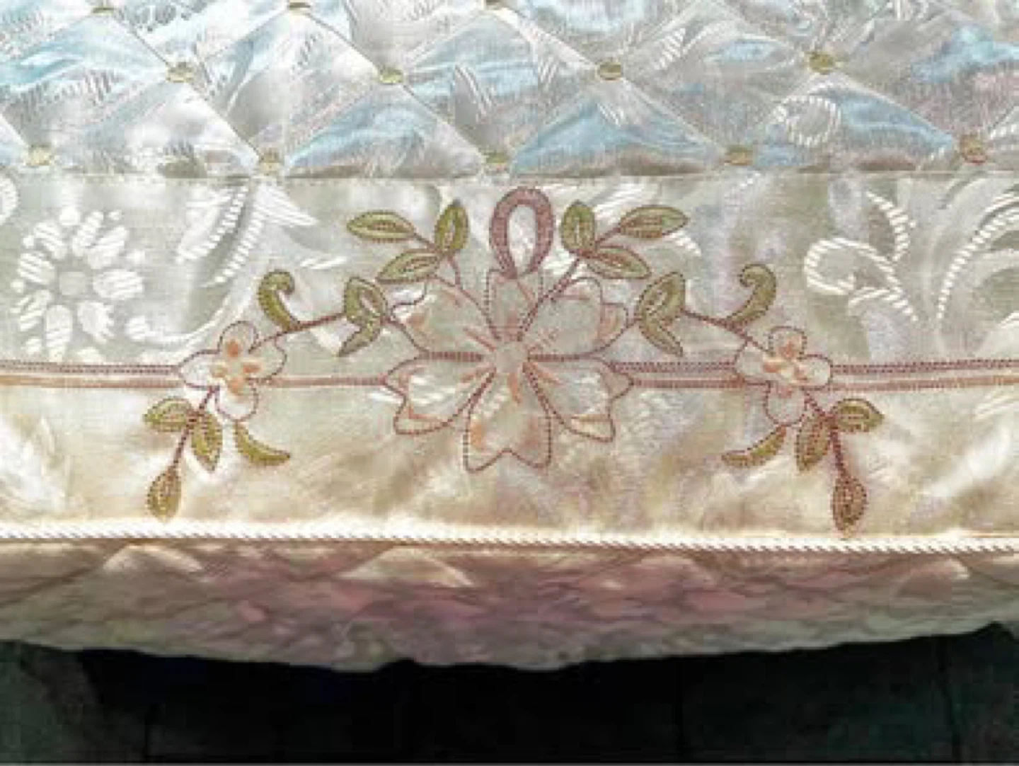 Queen Embroidered Bedspread with 2 Matching Pillowcase Shams - photo 2
