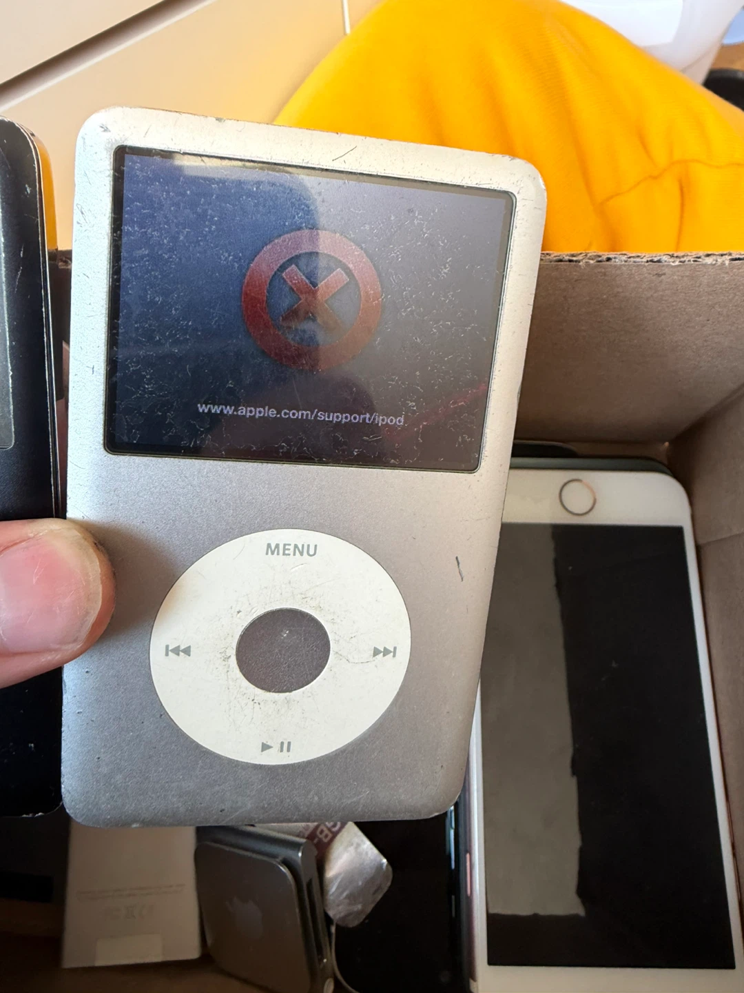 TRADE FOR BROKEN IPHONES