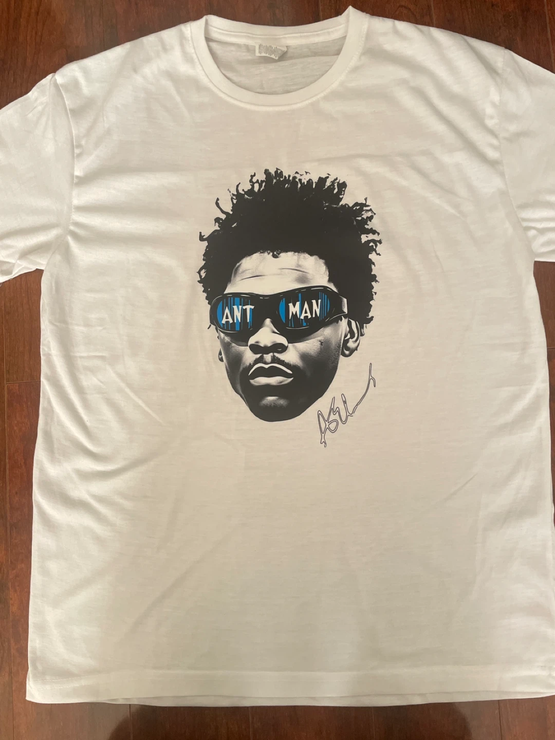 Anthony Edwards shirt size Large