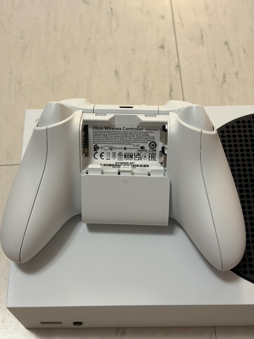 Xbox 360 Series S - photo 3