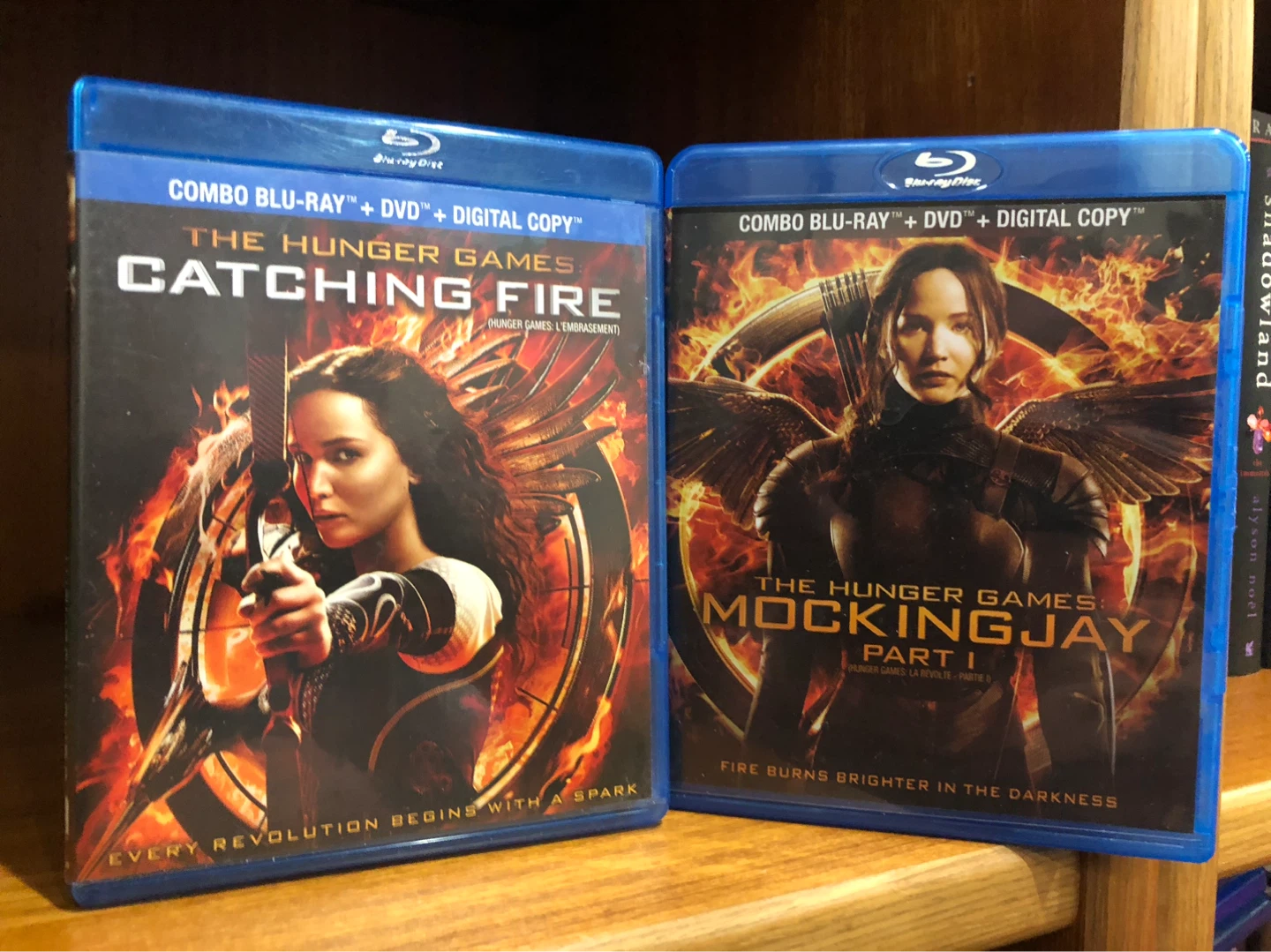 The Hunger Games Blu-ray Combo Pack Movie Bundle ⚽️