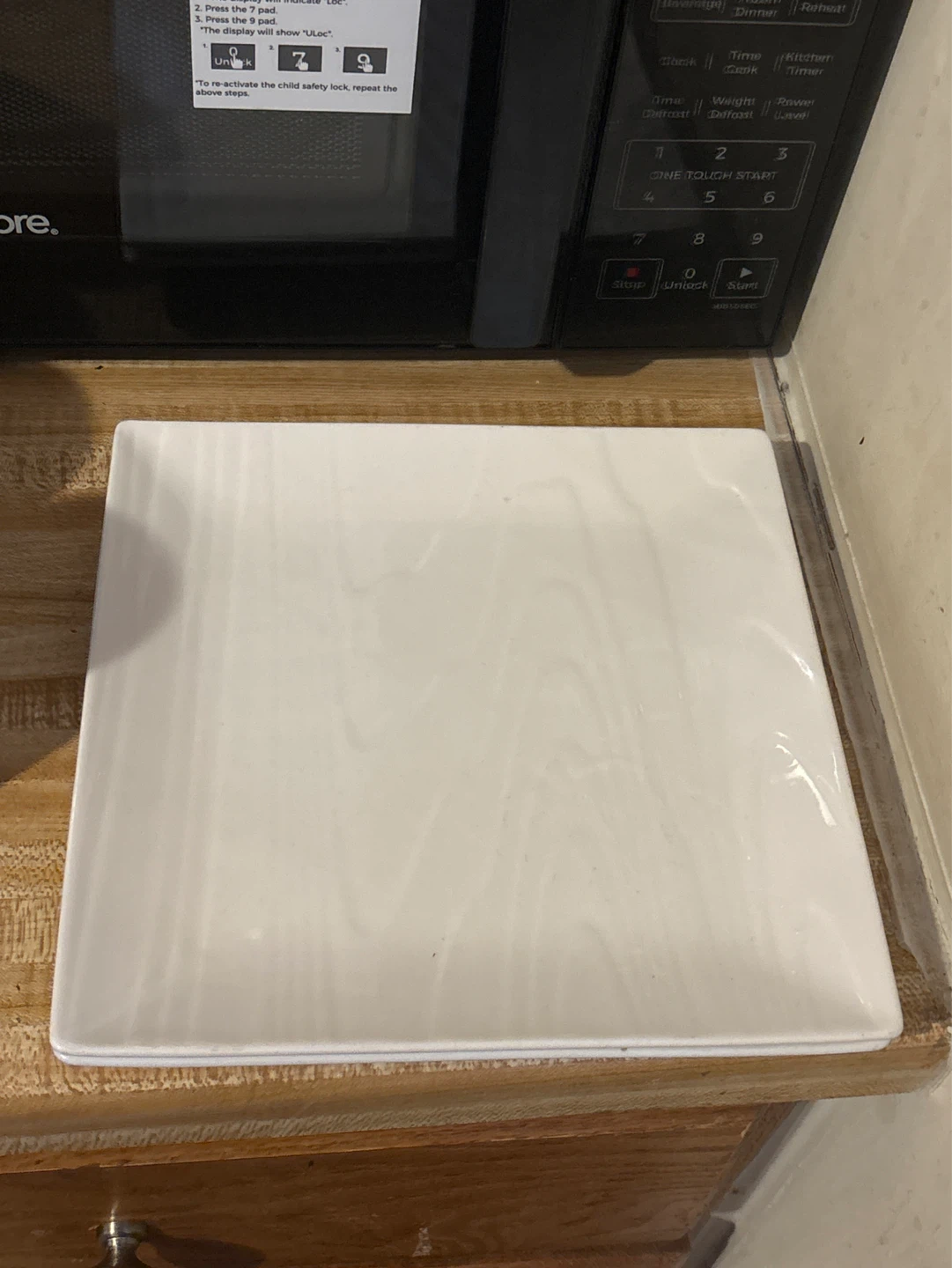 Set of 2 White Square Dinner Plates⚽️