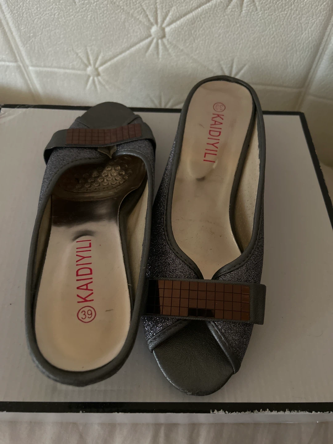 ⚽️ KAIDIYILI Women's Sparkly Mules Size 39