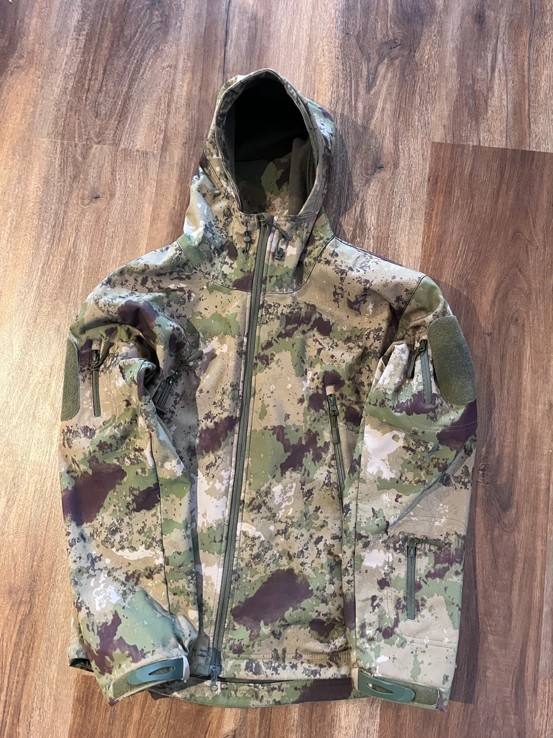 Shark Skin Soft Shell Jacket - Size L