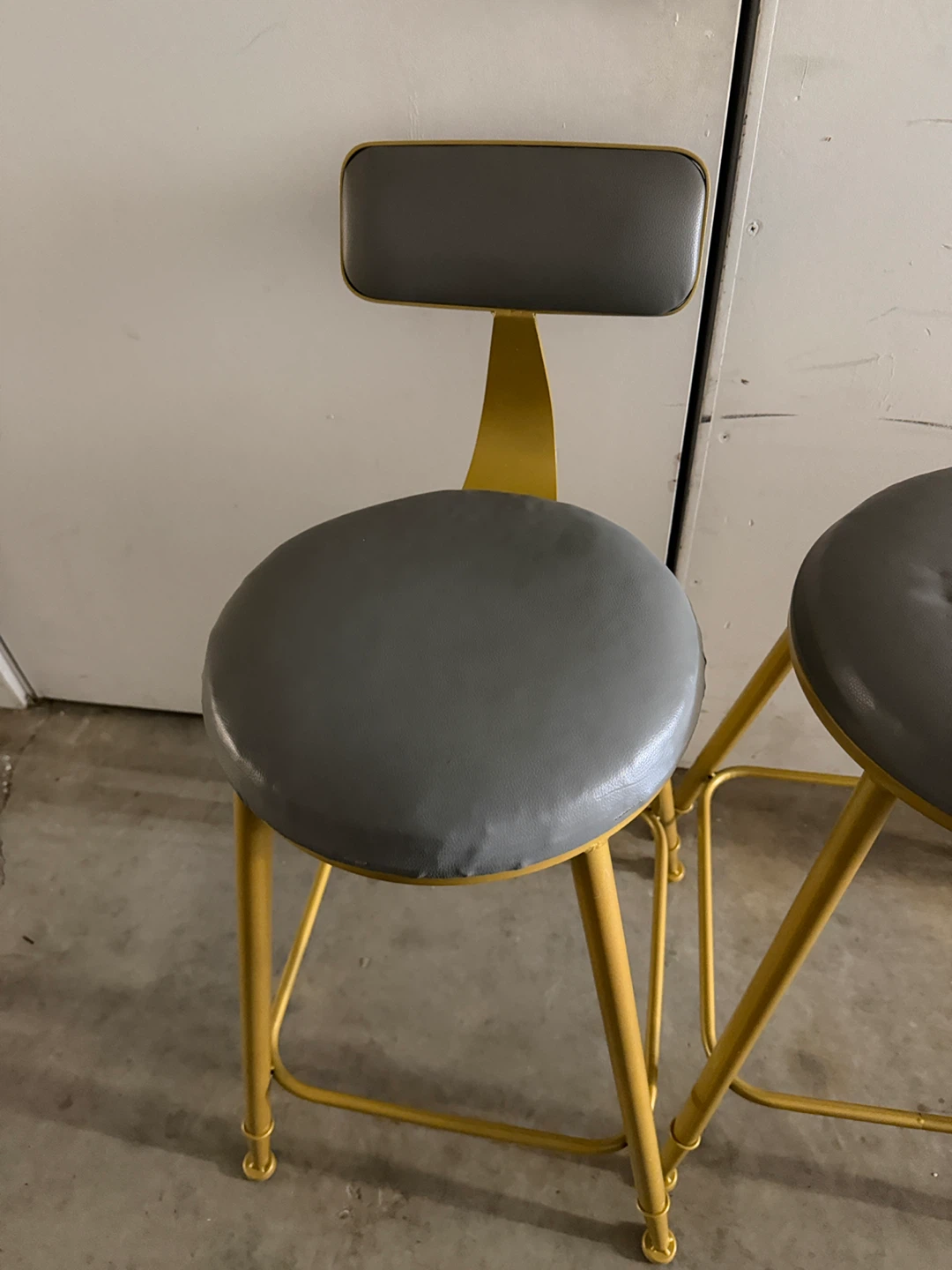 Set of 3 Grey Bar Stools with Gold Legs - photo 2
