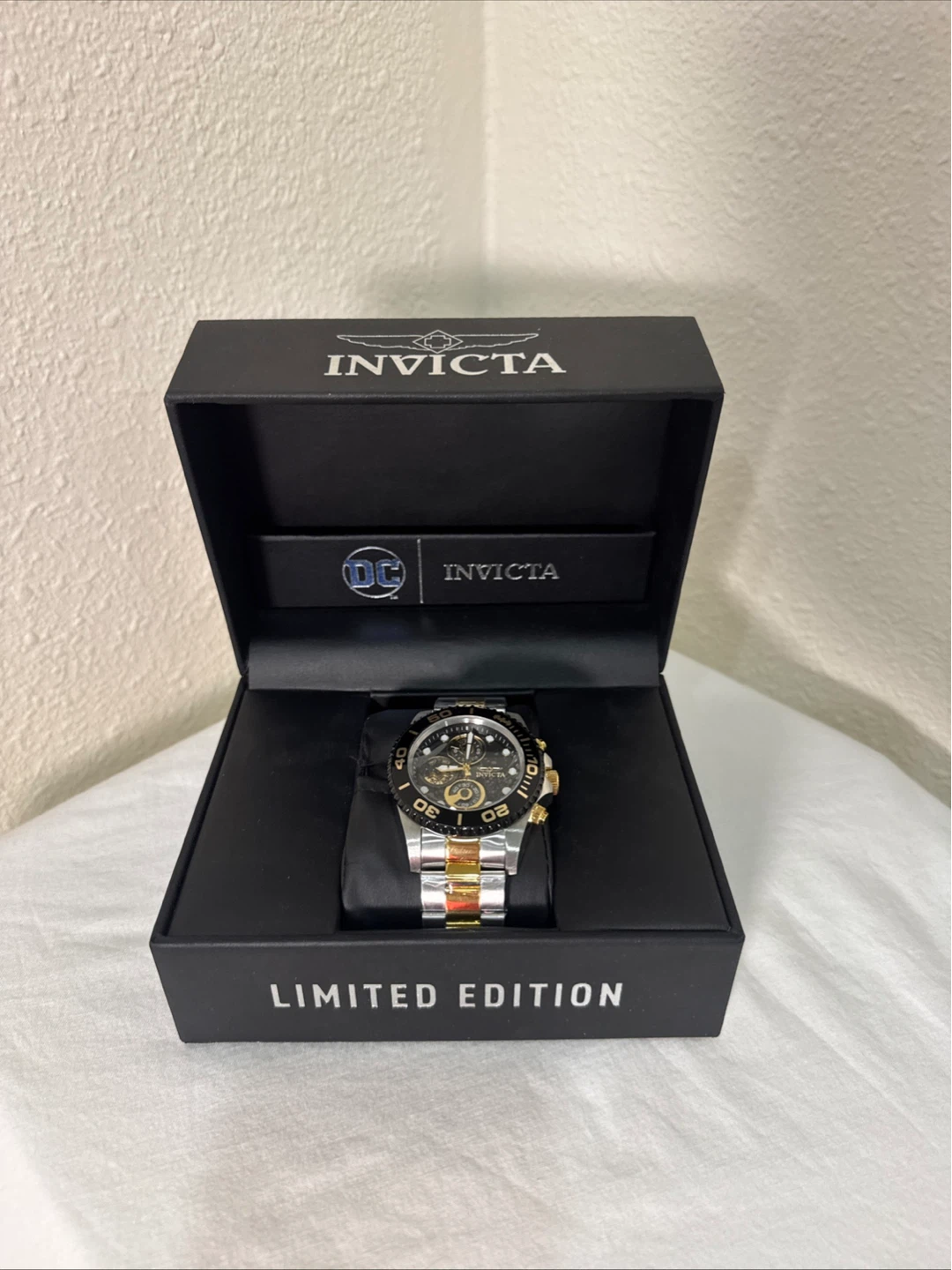 Invicta Limited Edition DC Comics Watch - photo 5