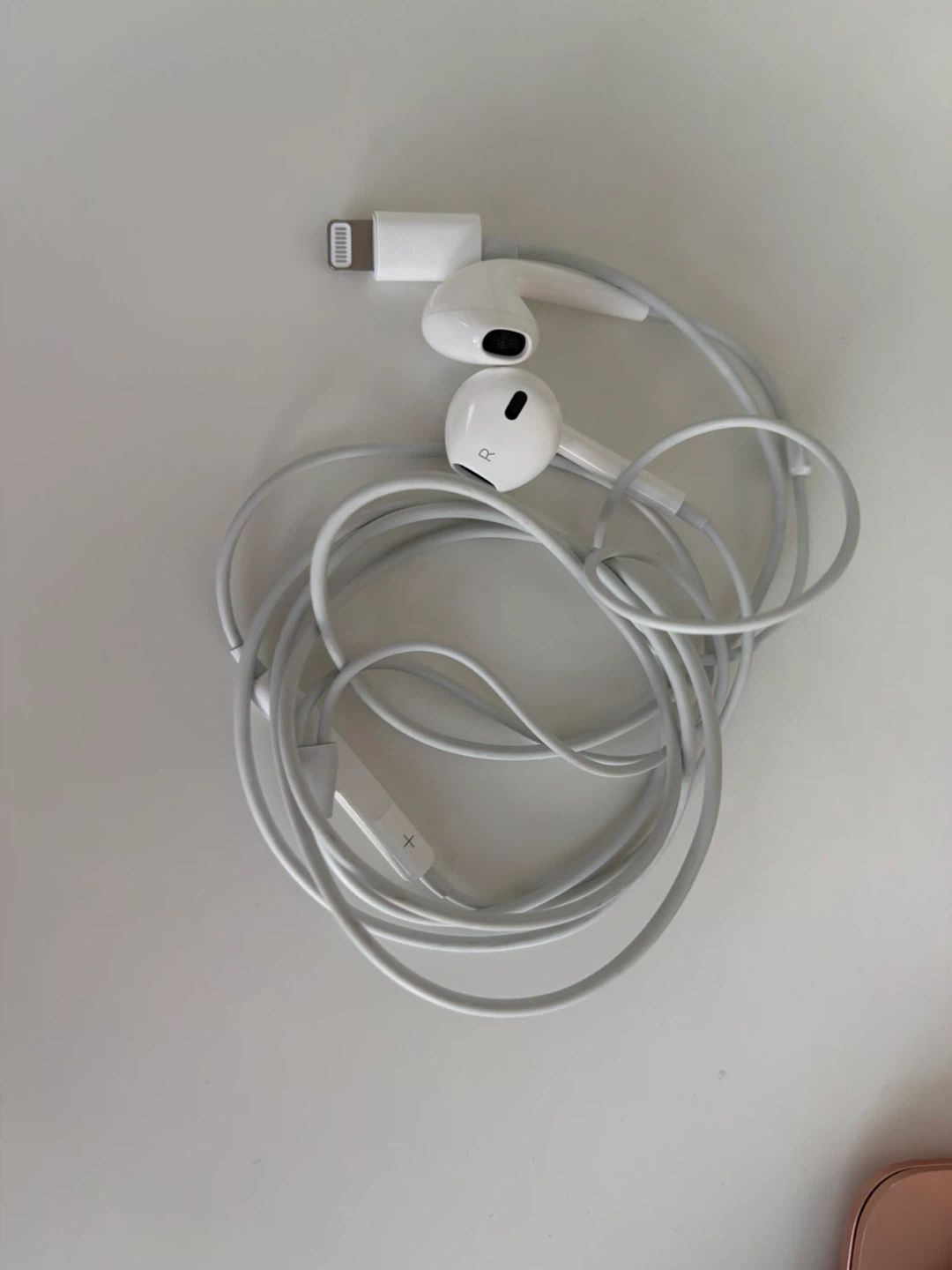 Apple EarPods with Lightning Connector