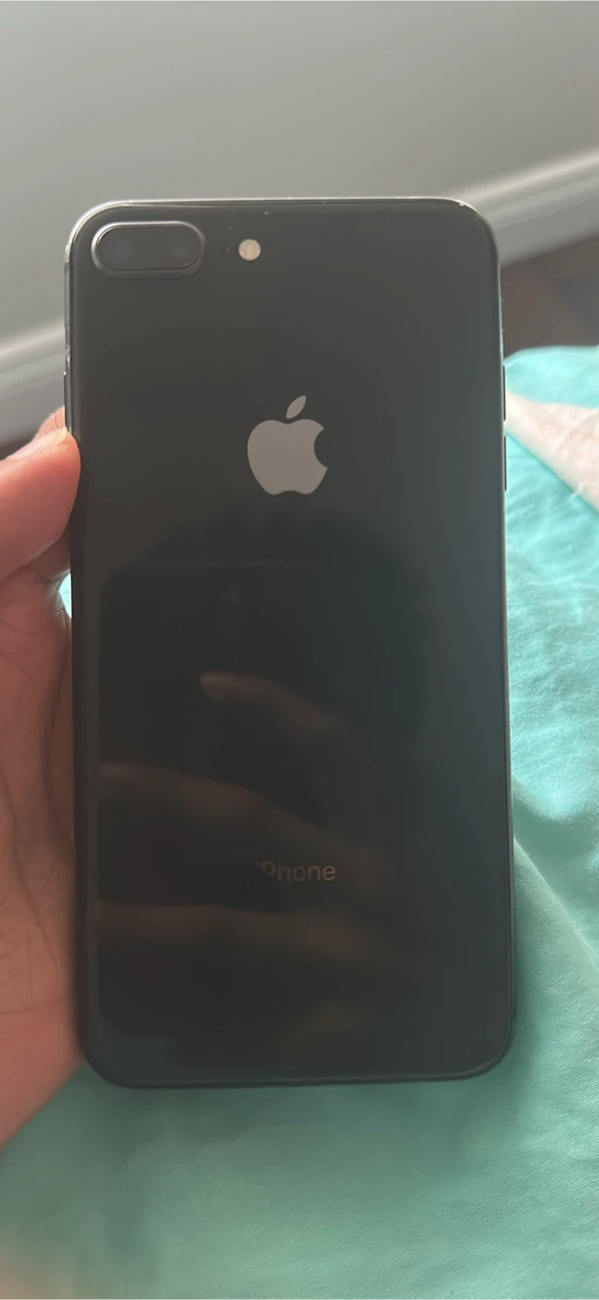 iPhone 8 Plus - 64 GB - photo 2