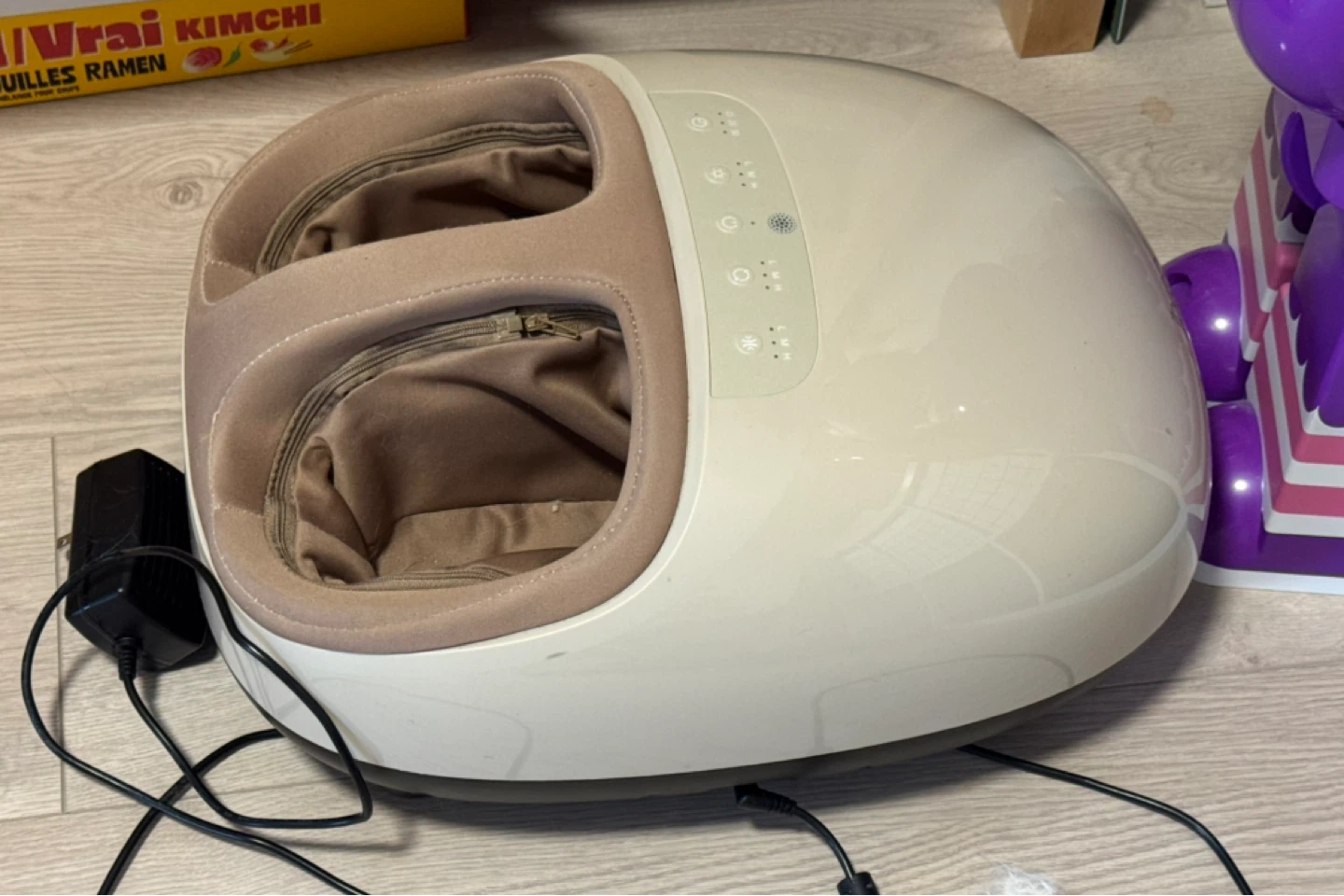 Cream and Tan Shiatsu Foot Massager