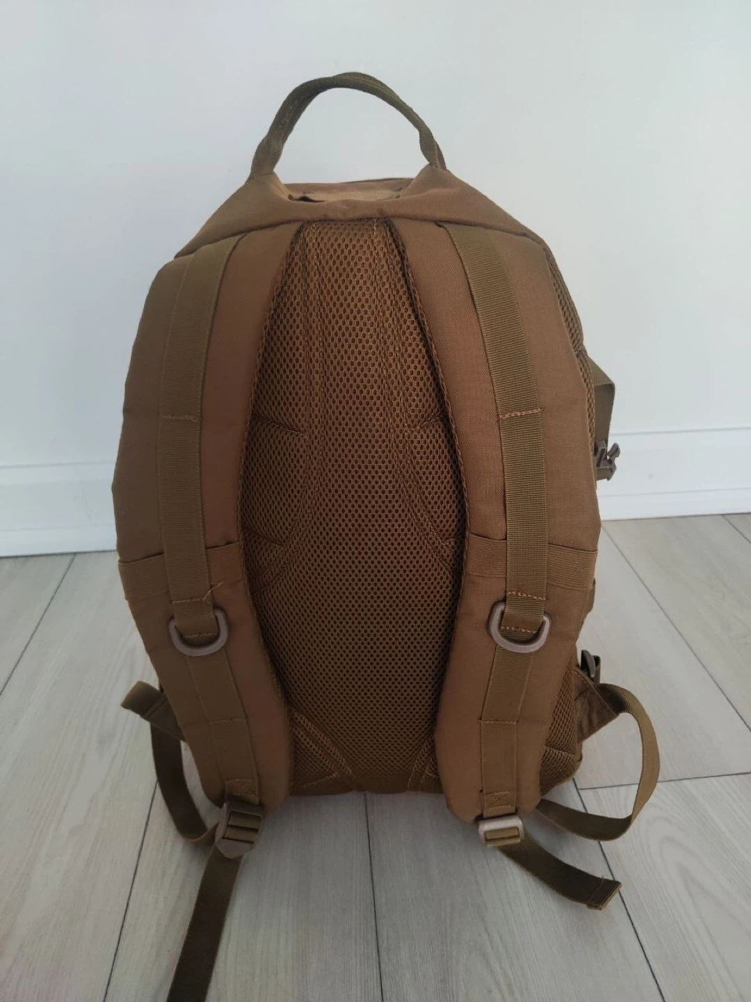 Highland Tactical backpack — coyote brown, MOLLE, good condition - photo 2