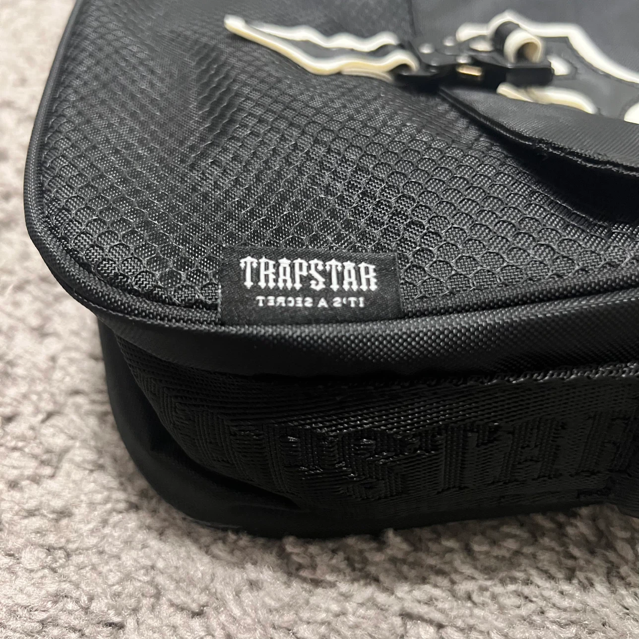 Trapstar Crossbody Bag - photo 3