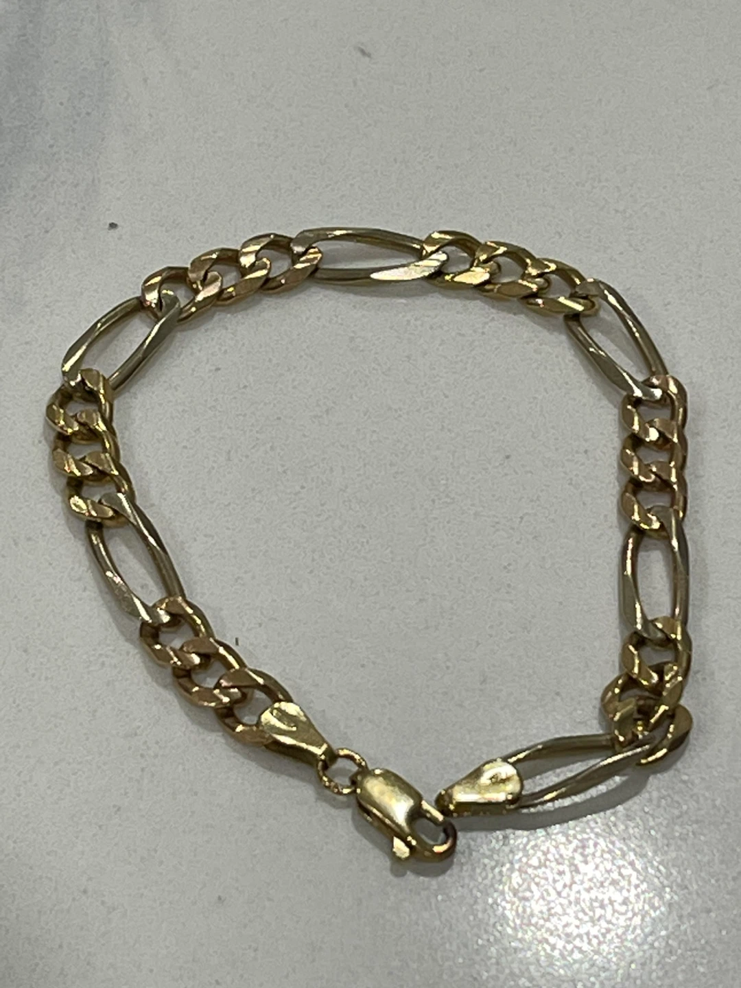 18k yellow Gold Figaro 8” Chain Bracelet
