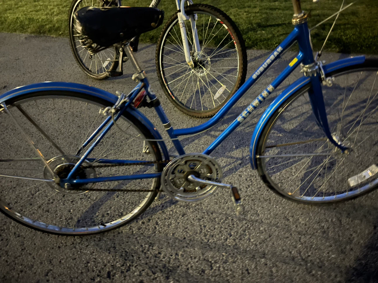 Schwinn Suburban Blue Women's Cruiser Bike