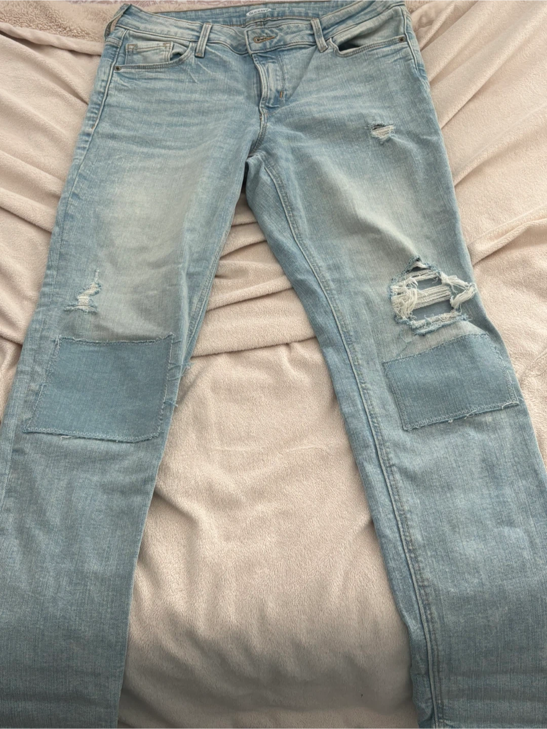 Old Navy Light Wash Distressed Denim Jeans