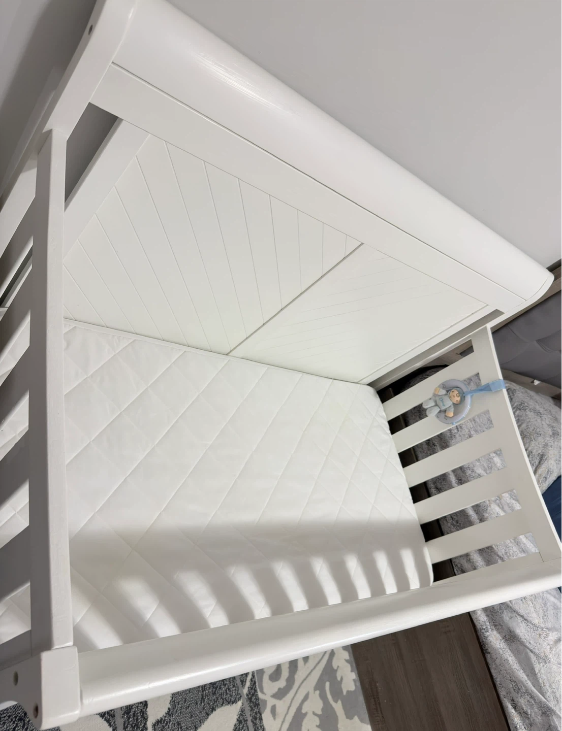 White Convertible Crib with Mattress