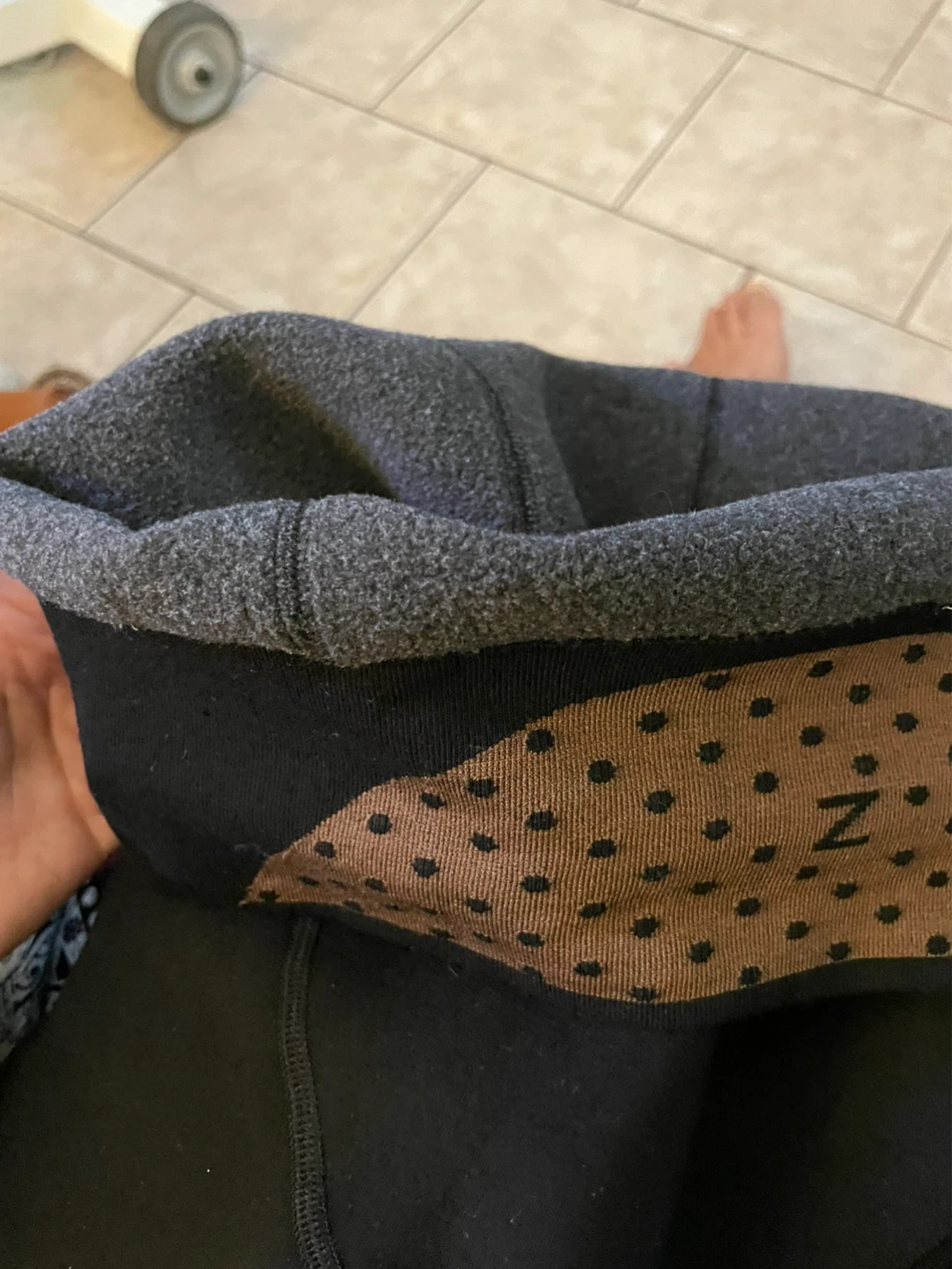 Black Leggings and dark brown - photo 4