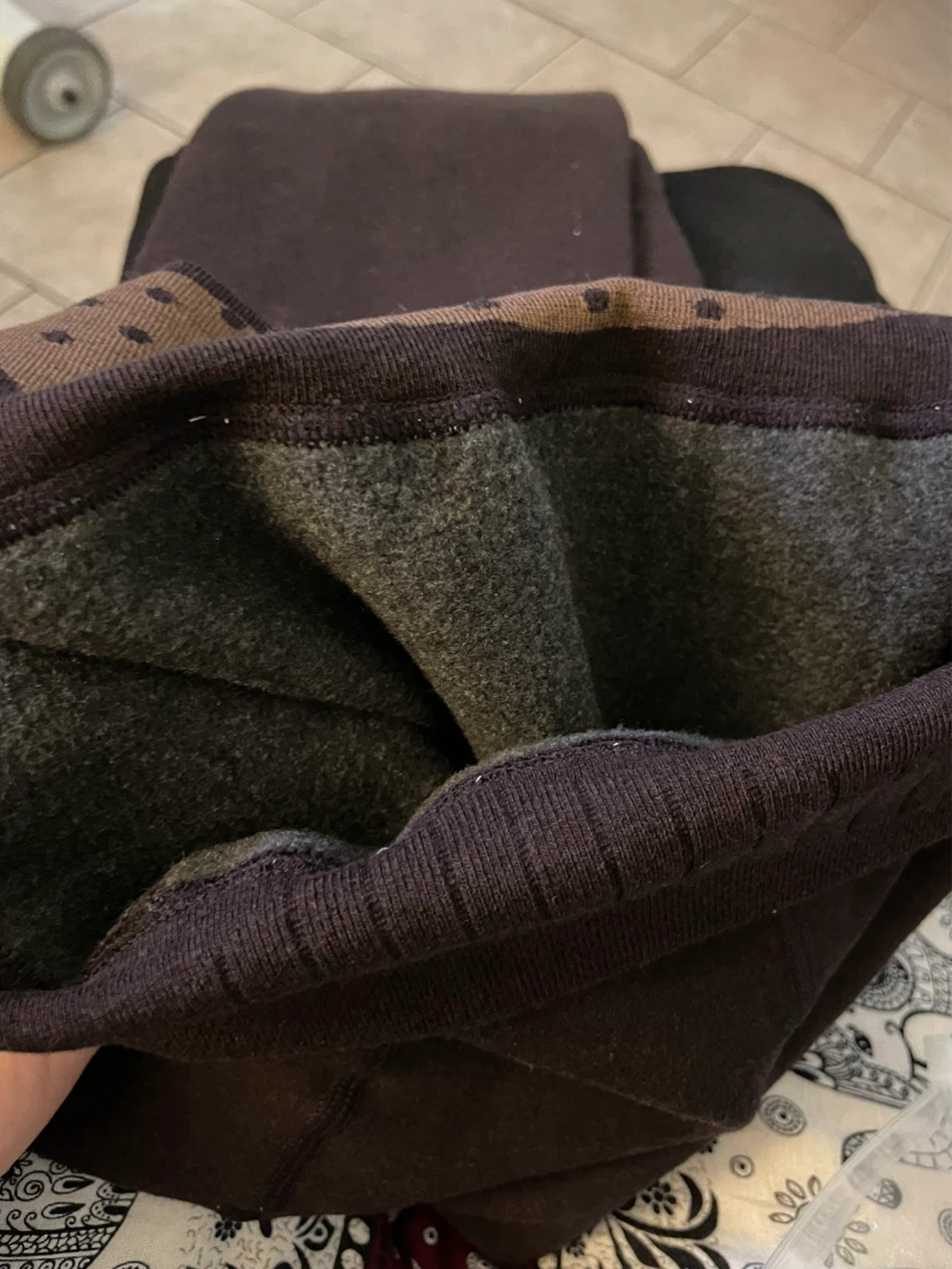 Black Leggings and dark brown - photo 5