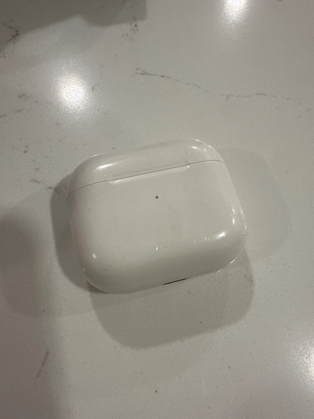 Apple AirPods Pro Charging Case