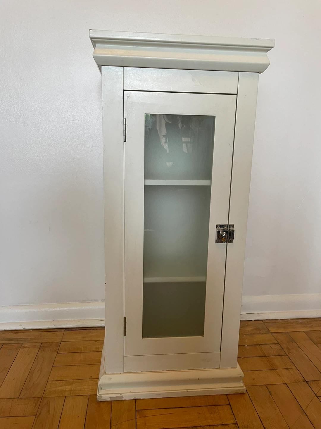 Small Off-White Cabinet